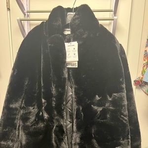 Aparis  beautiful black faux fur coat size L. Fit like M 6-8  nwt
